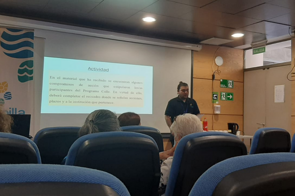 Consultorio Jurídico de Arica brindó atención en el paseo 21 de Mayo de la ciudad