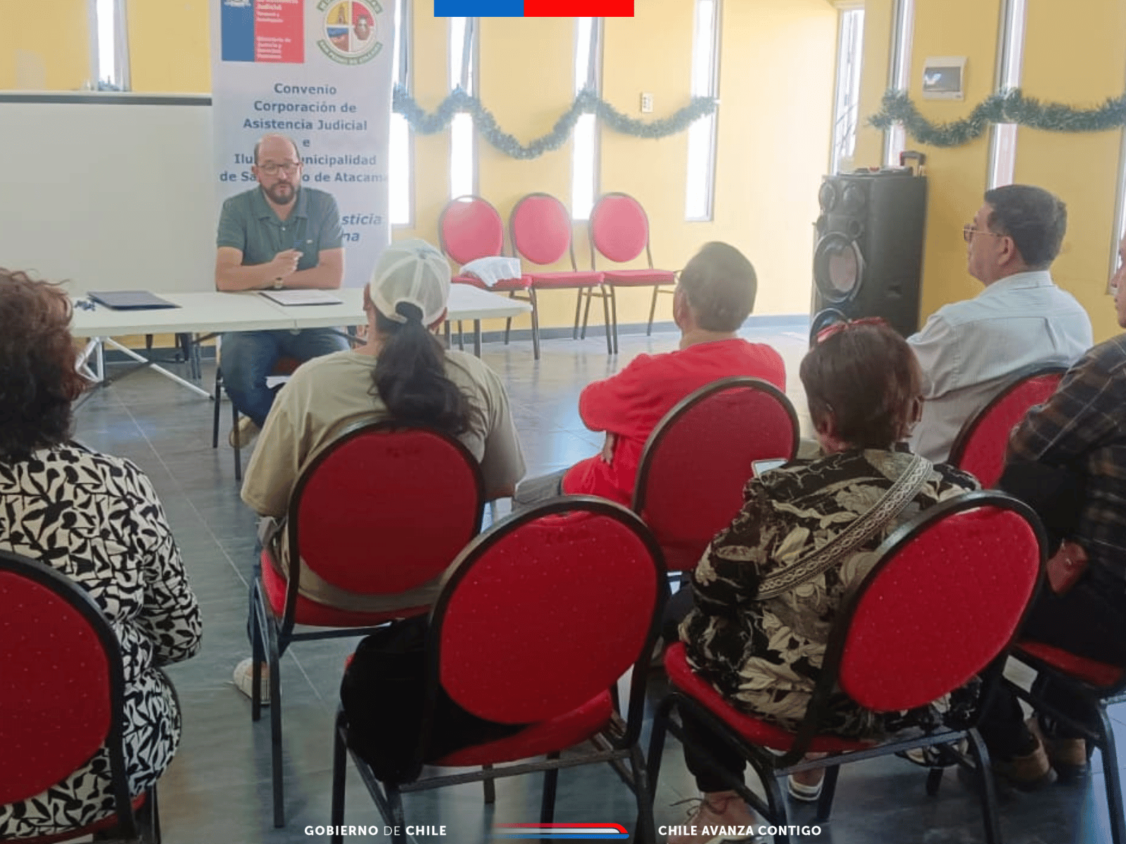 Consultorio Jurídico de Calama realizó un taller en Junta de Vecinos de la Villa Ayquina